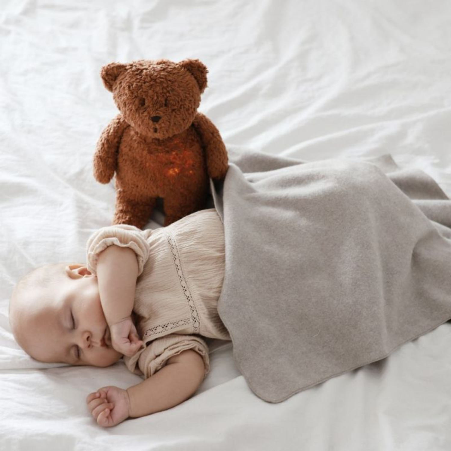 Moonie - Caramel – Image 2