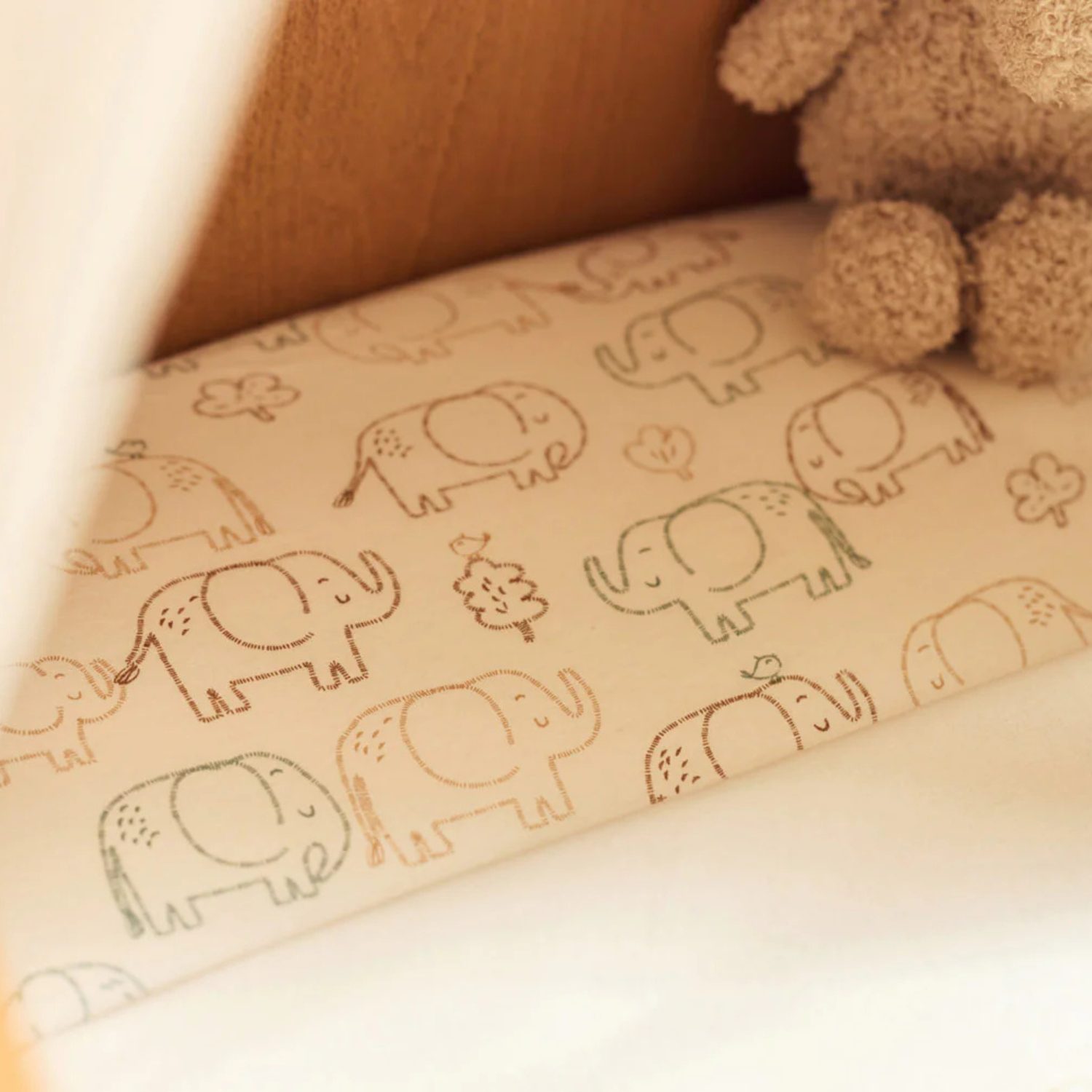 Drap-housse en jersey – Elephants tales – Image 4