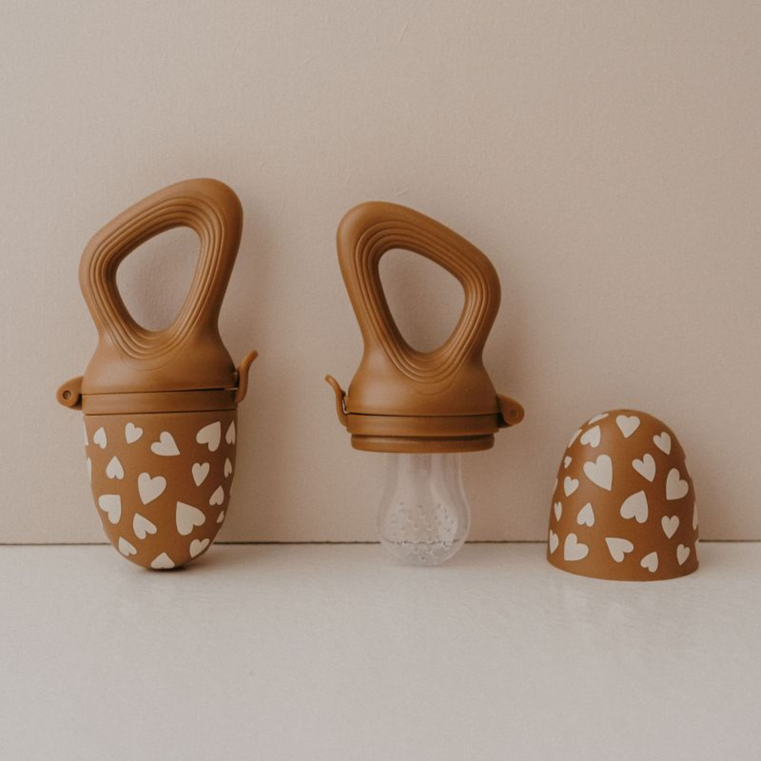 Tétine grignoteuse - Camel & Coeurs – Image 3