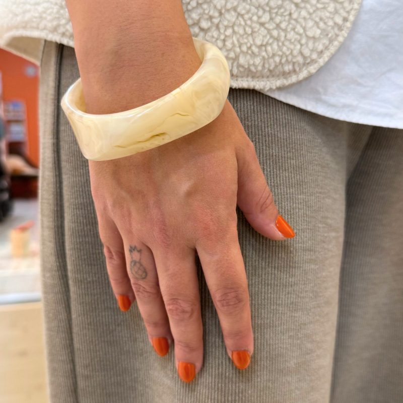 Bracelet jonc asymétrique - Nacré