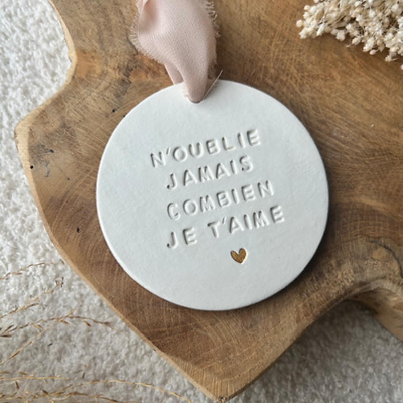 Suspension message "N'oublie jamais"