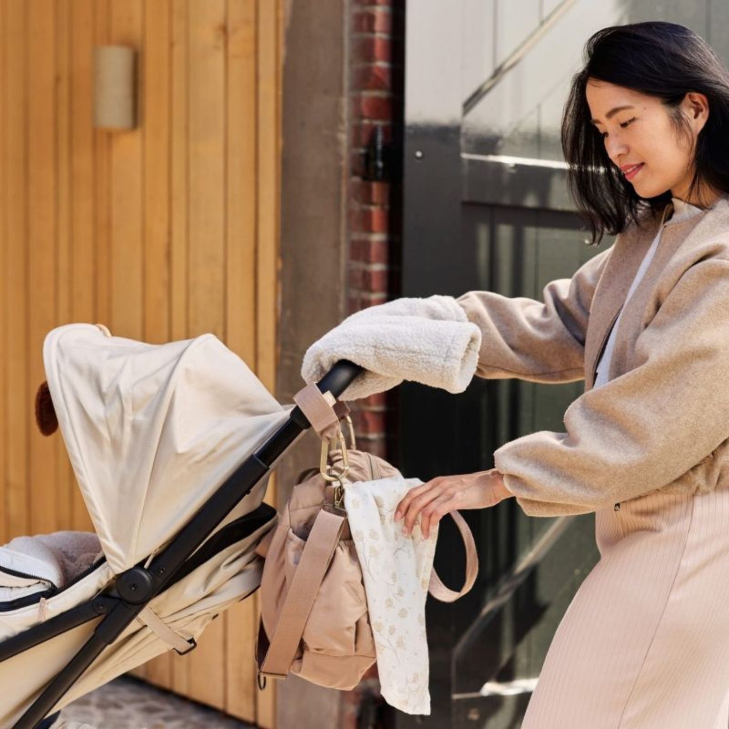 Crochets pour poussette - Marron clair – Image 2