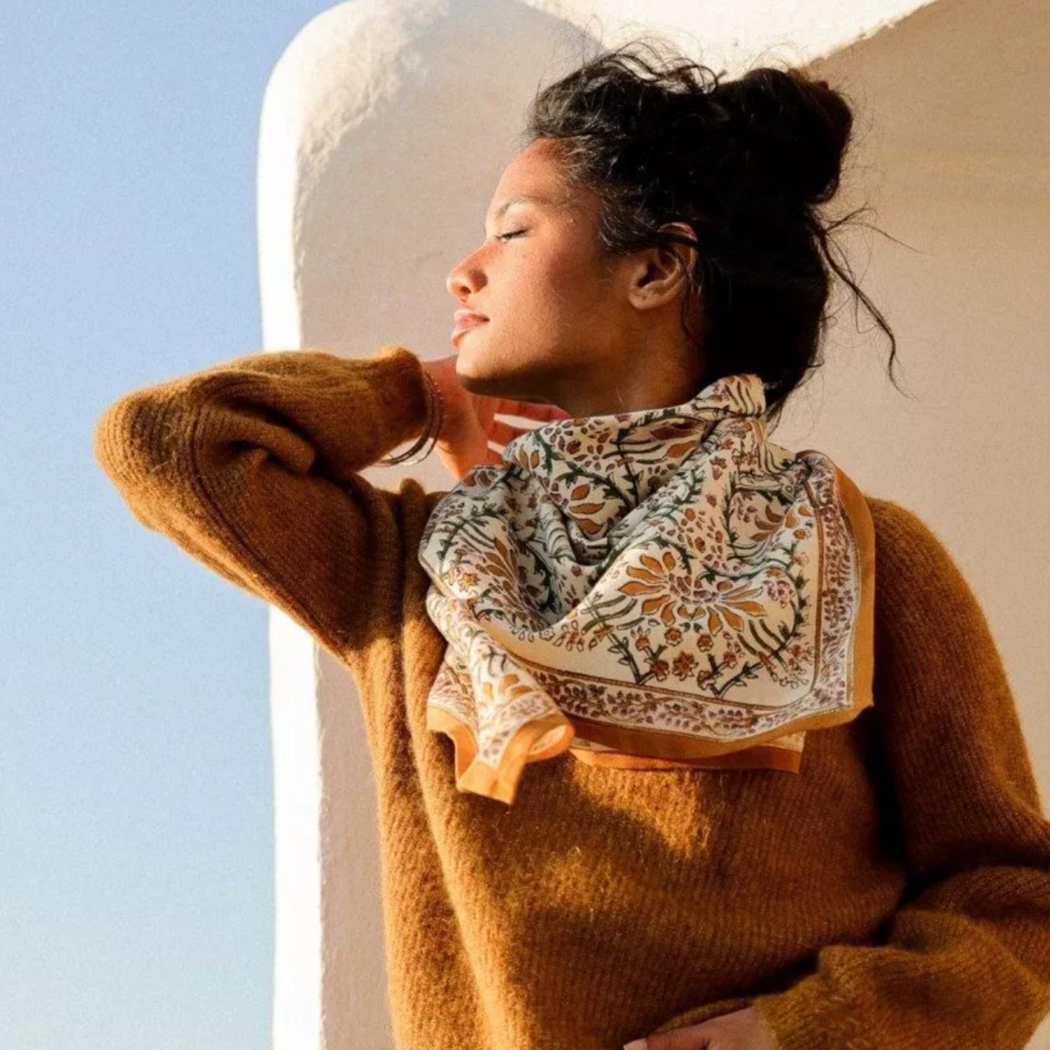 Grand foulard Palmyre - Caramel beurre salé – Image 3