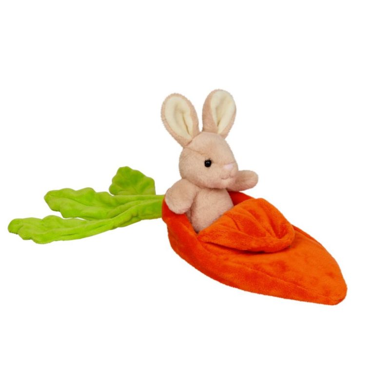 Lapin dans sa carotte