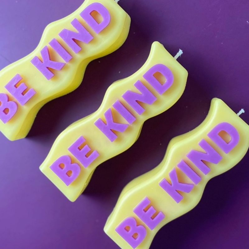 Bougie Be king jaune/violet