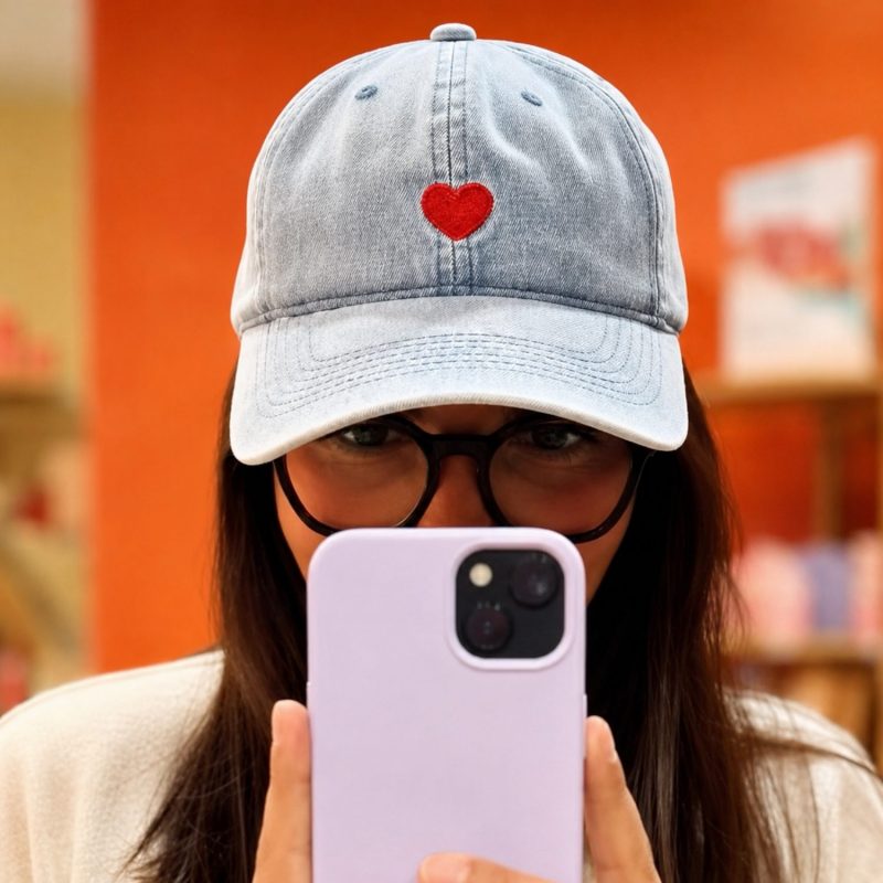 Casquette jean brodée cœur